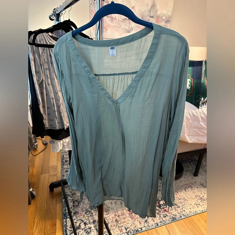 Linen top - Picture 1 of 1
